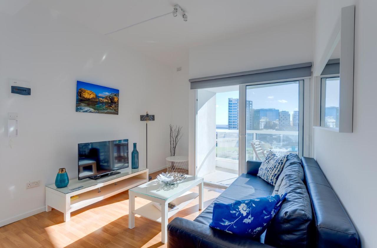 סליאמה Apartment With Stunning Seaviews מראה חיצוני תמונה