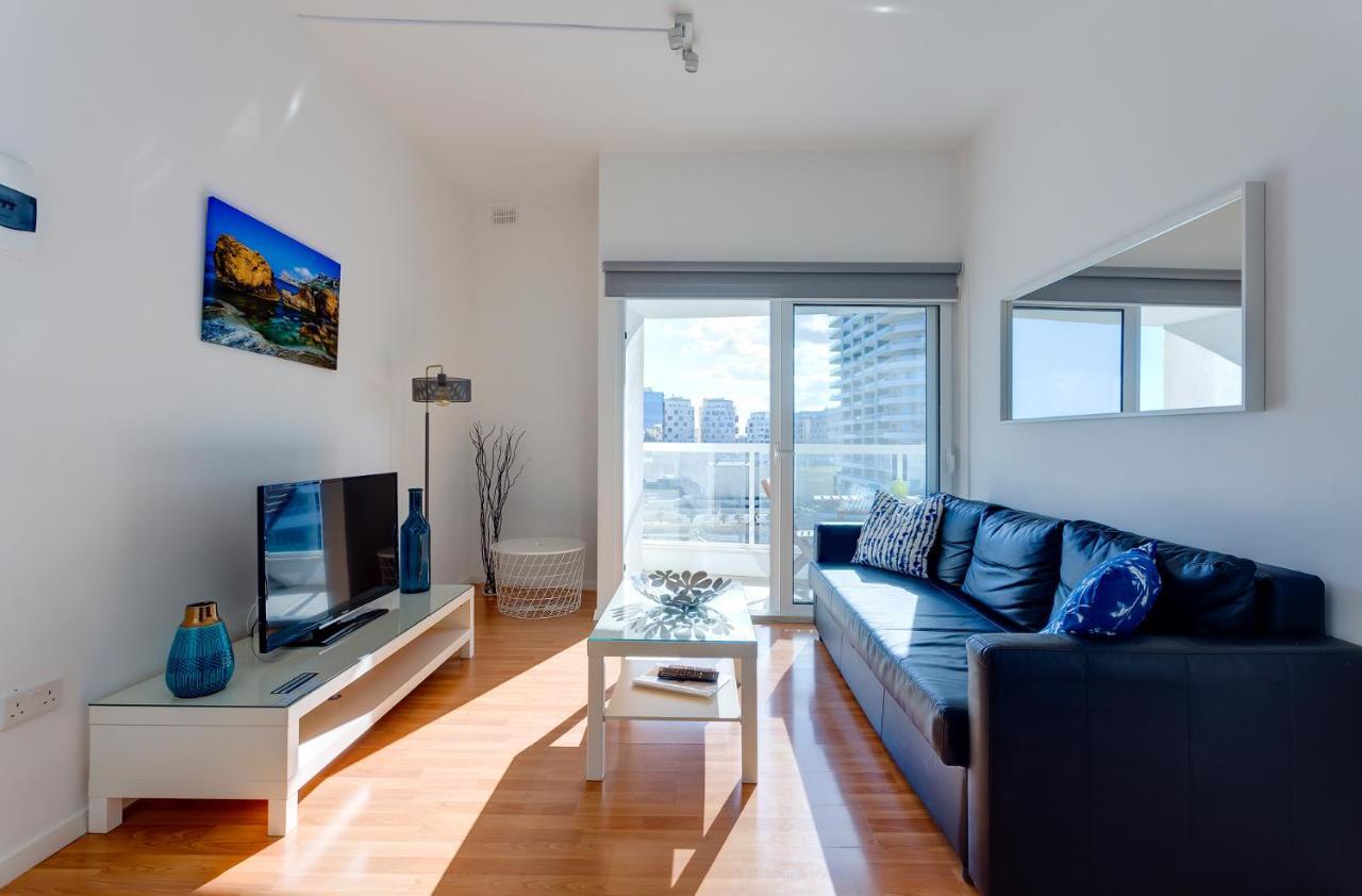 סליאמה Apartment With Stunning Seaviews מראה חיצוני תמונה