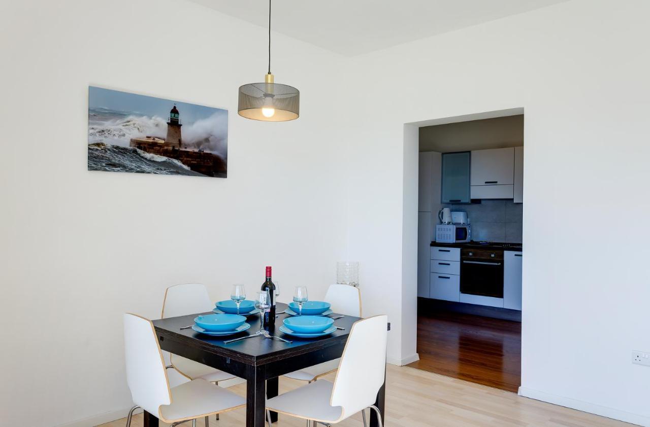סליאמה Apartment With Stunning Seaviews מראה חיצוני תמונה