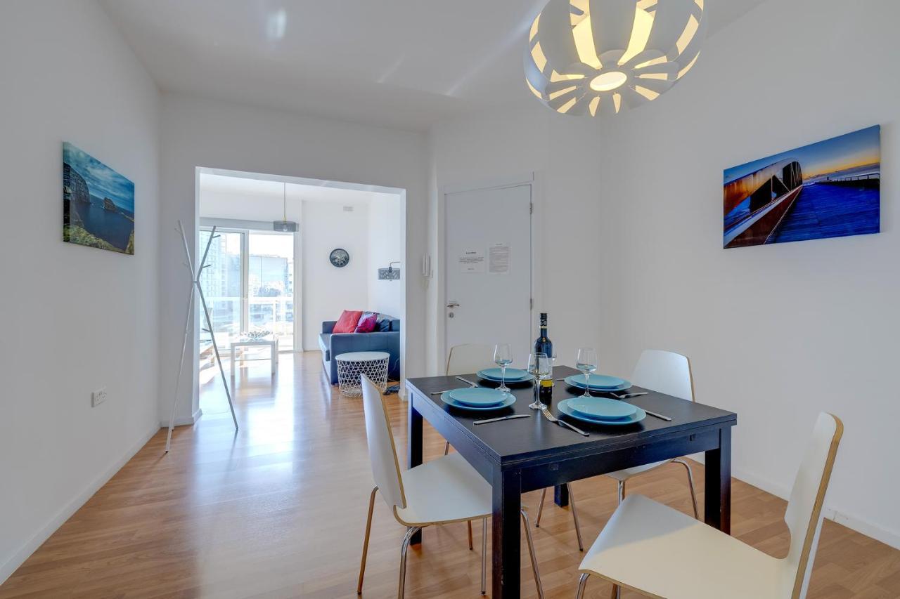 סליאמה Apartment With Stunning Seaviews מראה חיצוני תמונה