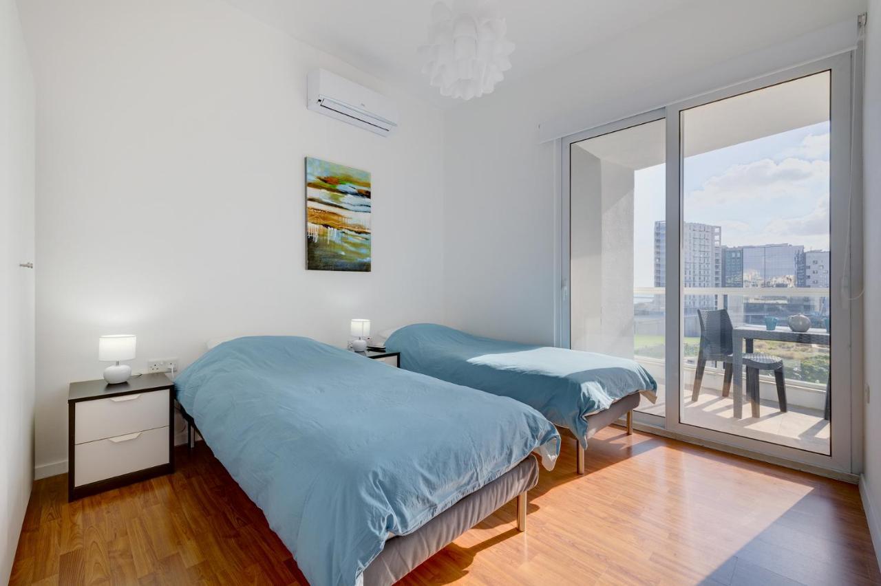 סליאמה Apartment With Stunning Seaviews מראה חיצוני תמונה
